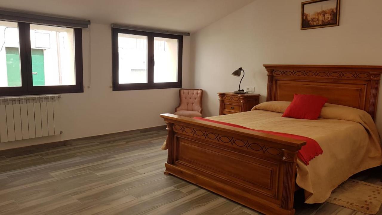 Apartamentos Las Huertas Villamiel Zewnętrze zdjęcie